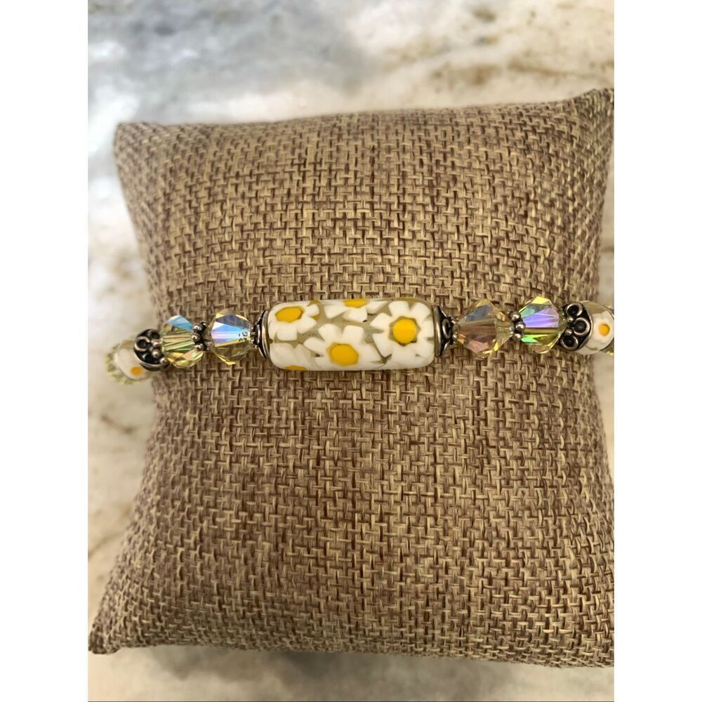 Yellow White Daisy Murano Glass and Sterling Silver Bracelet #handmade #garden